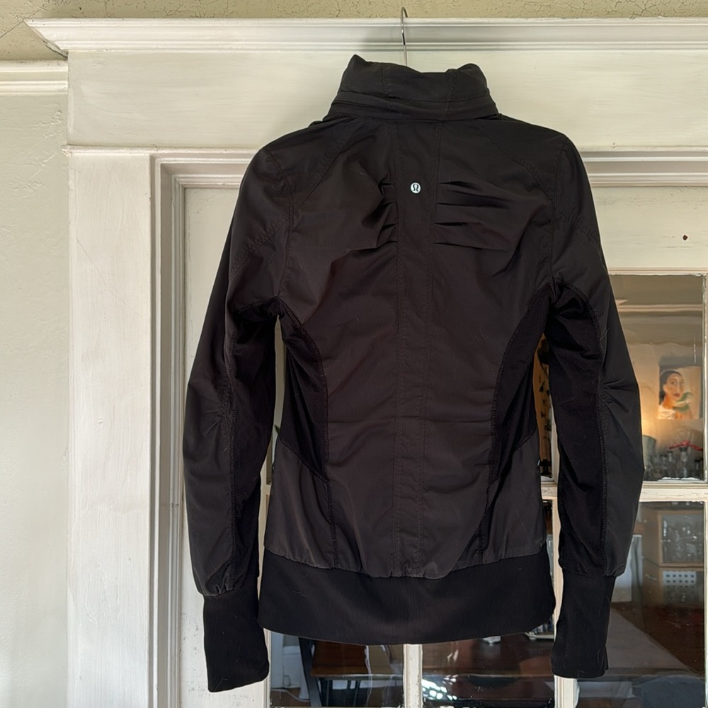 Lululemon Workout/Outerware Jacket - image 5
